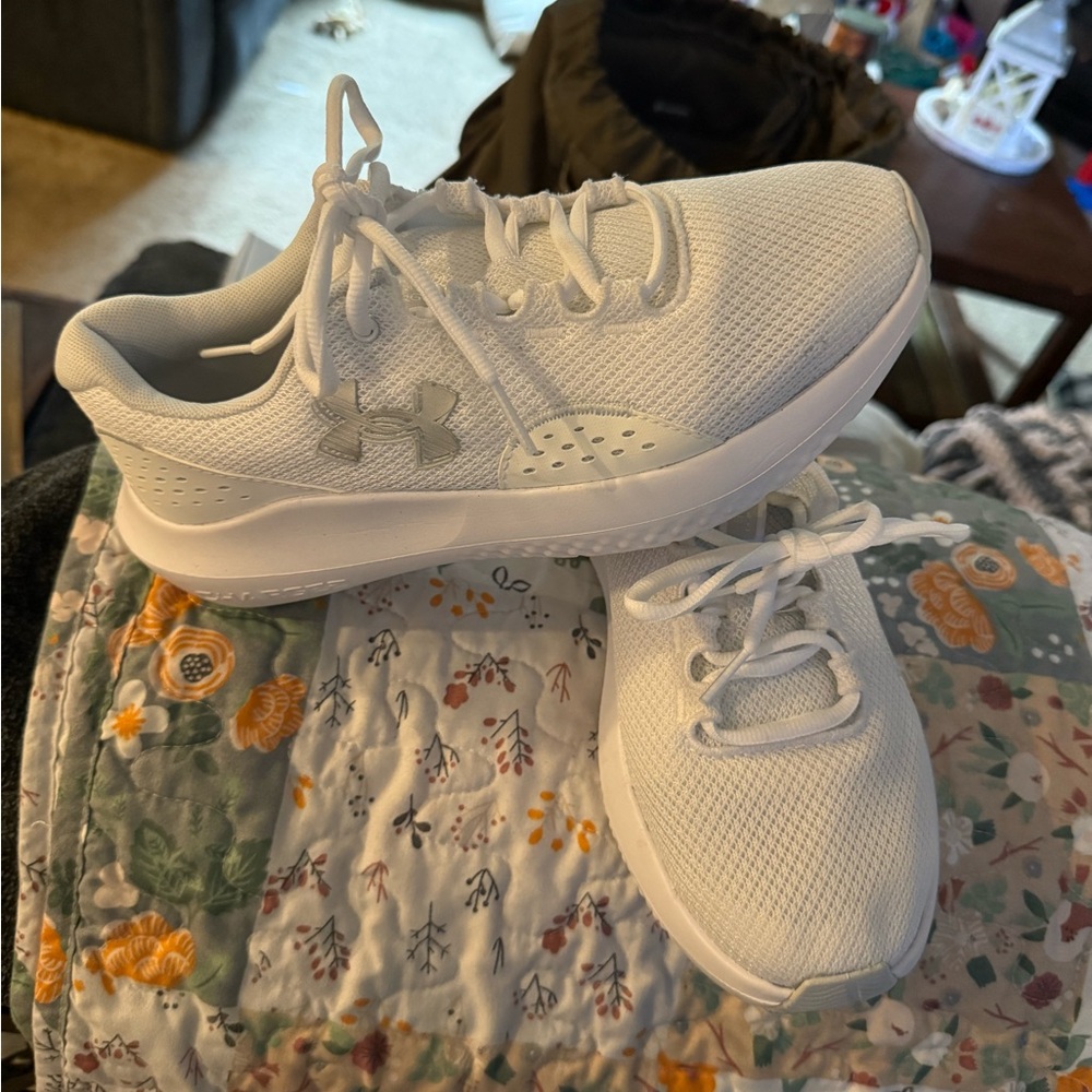 Under Armour charged comfort workout sneaker